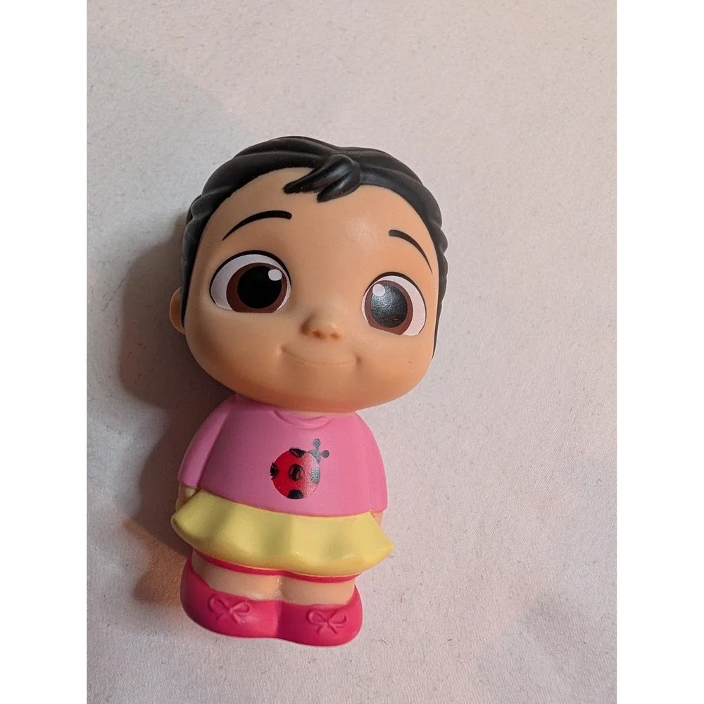 Cocomelon JJ and Nina Figures with Ladybug Vehicle Toy‎ Set Jazwares 2023